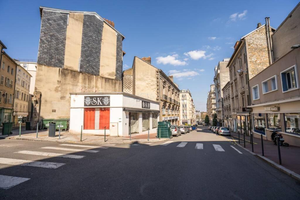 La veilleuse - Appartement au cœur du centre ville Limoges Extérieur photo