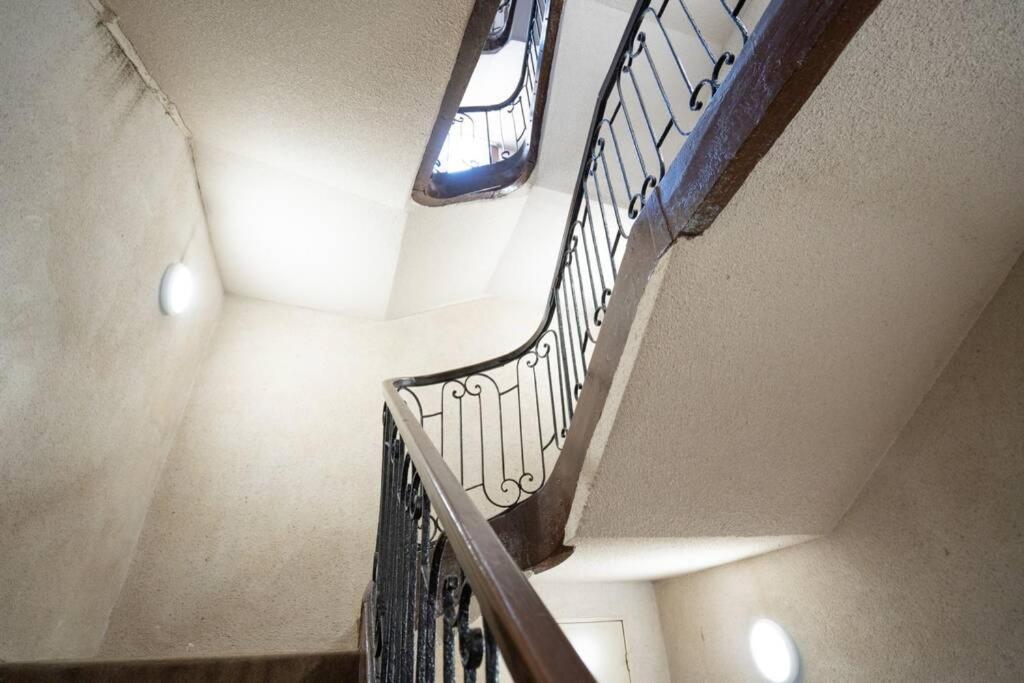 La veilleuse - Appartement au cœur du centre ville Limoges Extérieur photo